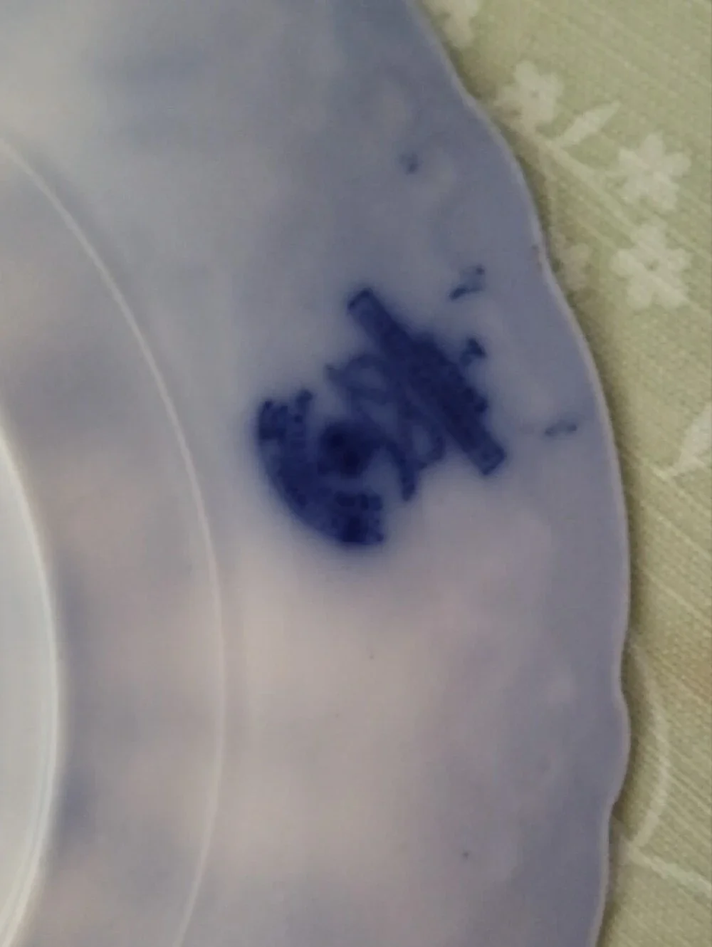 Blue and White Decorative Porcelain Plate Flow Blue